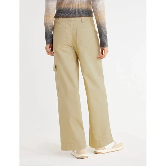 Time and Tru Women's Wide Leg Corduroy Cargo Pants, 30" Inseam, 8 natural tan - Picture 3 of 10